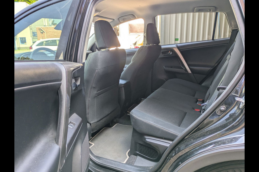 Toyota RAV4 2.5 Hybrid AWD Dynamic|Camera|Elektr.Achterklep|Stoelverwarming|Trekhaak|Lane-Assist|1650KG Trekvermogen