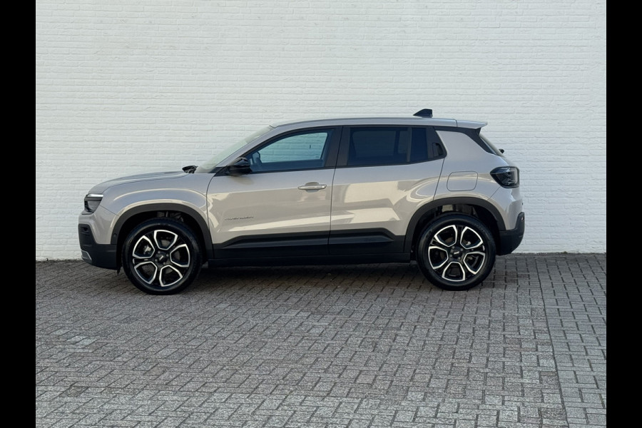 Jeep Avenger Summit 54 kWh Clima Camera Carplay Adaptive Cruise PDC voor en achter Half Leder