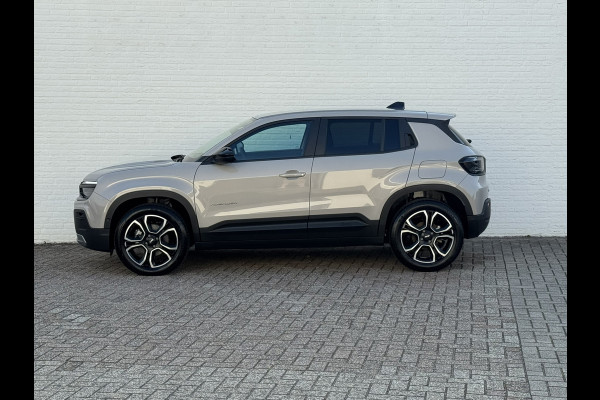 Jeep Avenger Summit 54 kWh Clima Camera Carplay Adaptive Cruise PDC voor en achter Half Leder