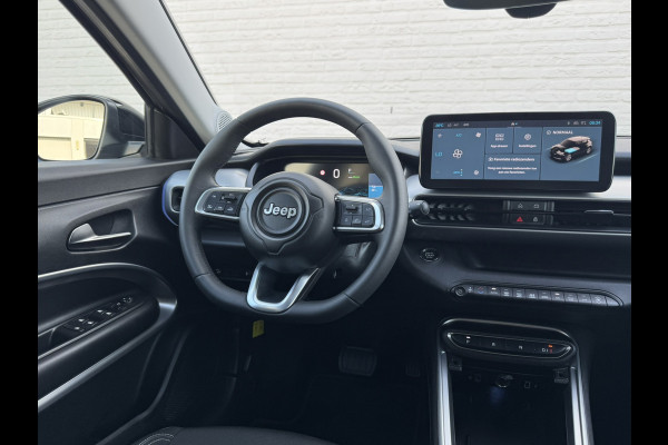 Jeep Avenger Summit 54 kWh Clima Camera Carplay Adaptive Cruise PDC voor en achter Half Leder
