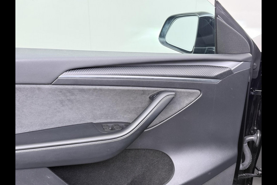 Tesla Model Y RWD 58 kWh AFNEEMBARE TREKHAAK | FABRIEKSGARANTIE OP ACCU & AANDRIJFLIJN TOT 03-2031 OF 160.000 KM | CARBON LIJSTEN |