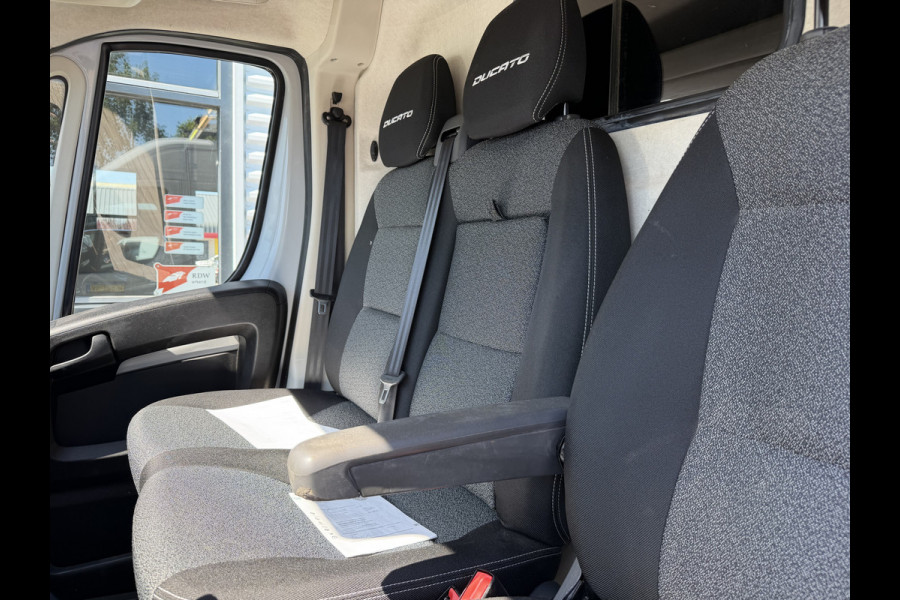 Fiat Ducato 35 2.3 MultiJet 16-pk L3H2 Maxi / vaste prijs rijklaar € 15.950 ex btw / euro 6 / bpm vrij / lease vanaf € 269 / dubbele schuifdeur / cruise en climate control / standkachel / imperial