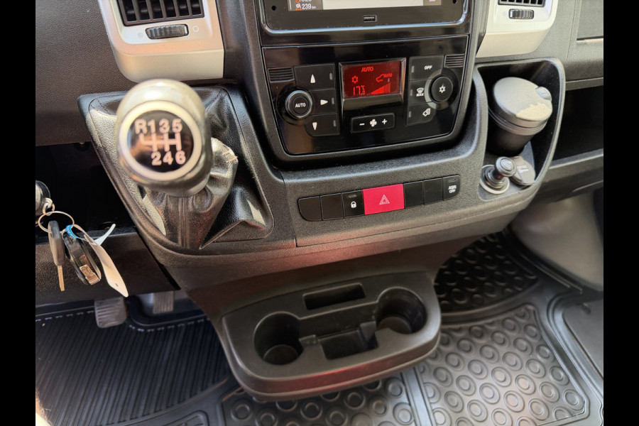 Fiat Ducato 35 2.3 MultiJet 16-pk L3H2 Maxi / vaste prijs rijklaar € 15.950 ex btw / euro 6 / bpm vrij / lease vanaf € 269 / dubbele schuifdeur / cruise en climate control / standkachel / imperial