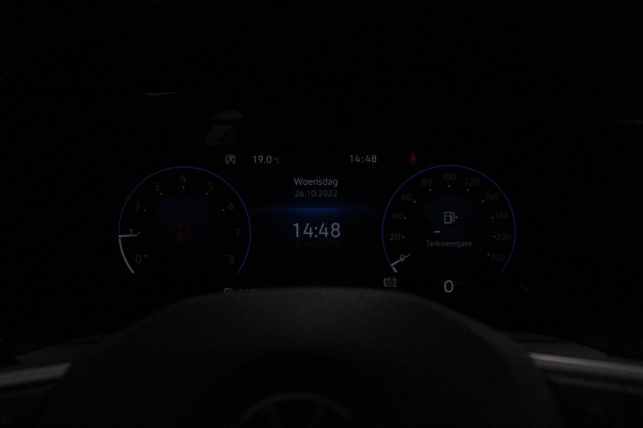 Volkswagen Golf 1.0 eTSI 110pk Automaat Life Climate control LED Lane Assist App Connect Cruise Control Climatronic Lichtmetalen Velgen Velgen Winterpakket