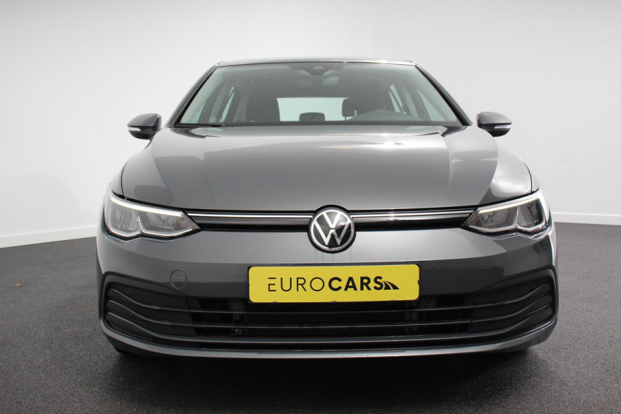 Volkswagen Golf 1.0 eTSI 110pk Automaat Life Climate control LED Lane Assist App Connect Cruise Control Climatronic Lichtmetalen Velgen Velgen Winterpakket
