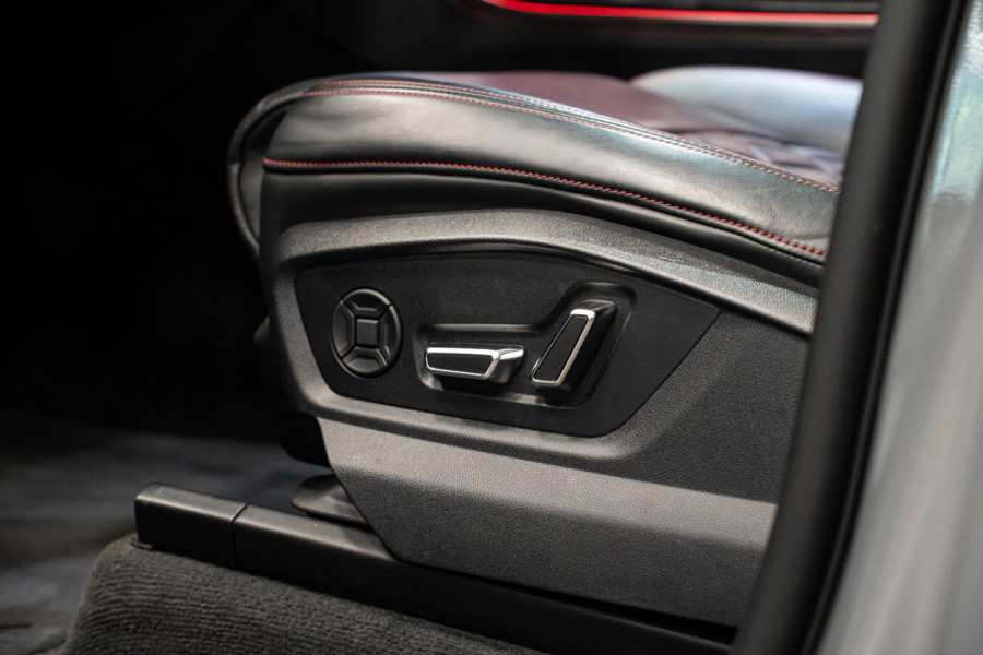 Audi Q8 4.0 TFSI SQ8 quattro *Bang & Olufsen / Panorama / Vierwielbesturing / HUD / Surround-view / Standverwarming*