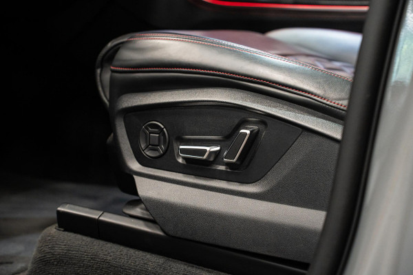 Audi Q8 4.0 TFSI SQ8 quattro *Bang & Olufsen / Panorama / Vierwielbesturing / HUD / Surround-view / Standverwarming*