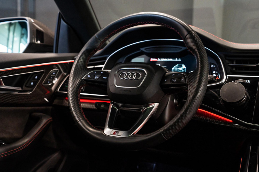 Audi Q8 4.0 TFSI SQ8 quattro *Bang & Olufsen / Panorama / Vierwielbesturing / HUD / Surround-view / Standverwarming*