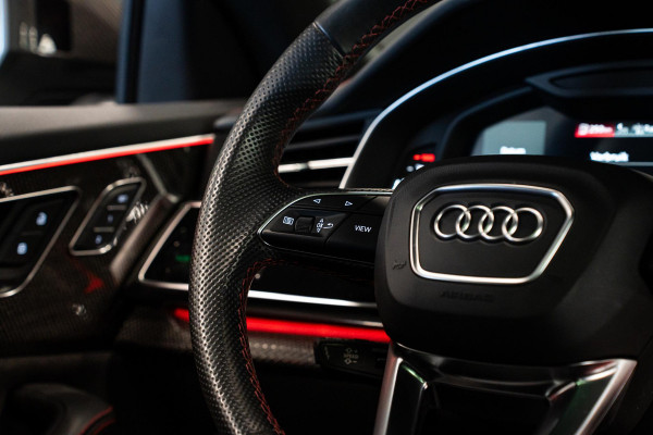 Audi Q8 4.0 TFSI SQ8 quattro *Bang & Olufsen / Panorama / Vierwielbesturing / HUD / Surround-view / Standverwarming*