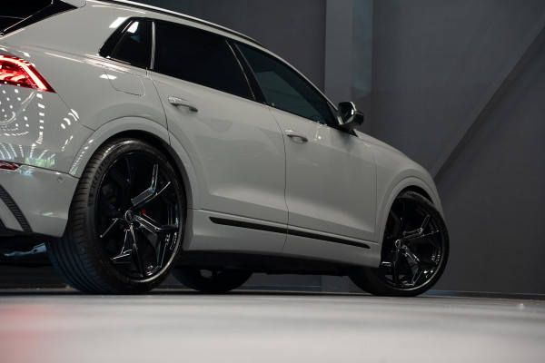 Audi Q8 4.0 TFSI SQ8 quattro *Bang & Olufsen / Panorama / Vierwielbesturing / HUD / Surround-view / Standverwarming*