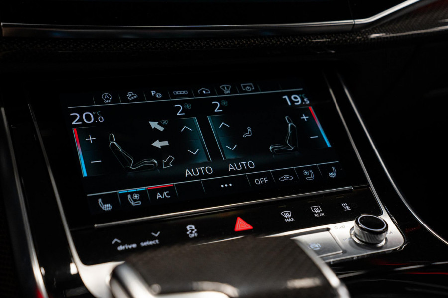 Audi Q8 4.0 TFSI SQ8 quattro *Bang & Olufsen / Panorama / Vierwielbesturing / HUD / Surround-view / Standverwarming*