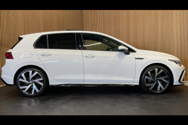 Volkswagen Golf 1.5 TSI R-Line|131 PK|PANORAMADAK|DIGITAL COCKPIT|KUIPSTOELEN|ACC|APPLE CARPLAY|ANDROID AUTO|NAP|NL-AUTO|INCL.BTW|