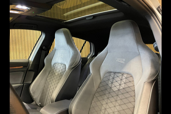 Volkswagen Golf 1.5 TSI R-Line|131 PK|PANORAMADAK|DIGITAL COCKPIT|KUIPSTOELEN|ACC|APPLE CARPLAY|ANDROID AUTO|NAP|NL-AUTO|INCL.BTW|
