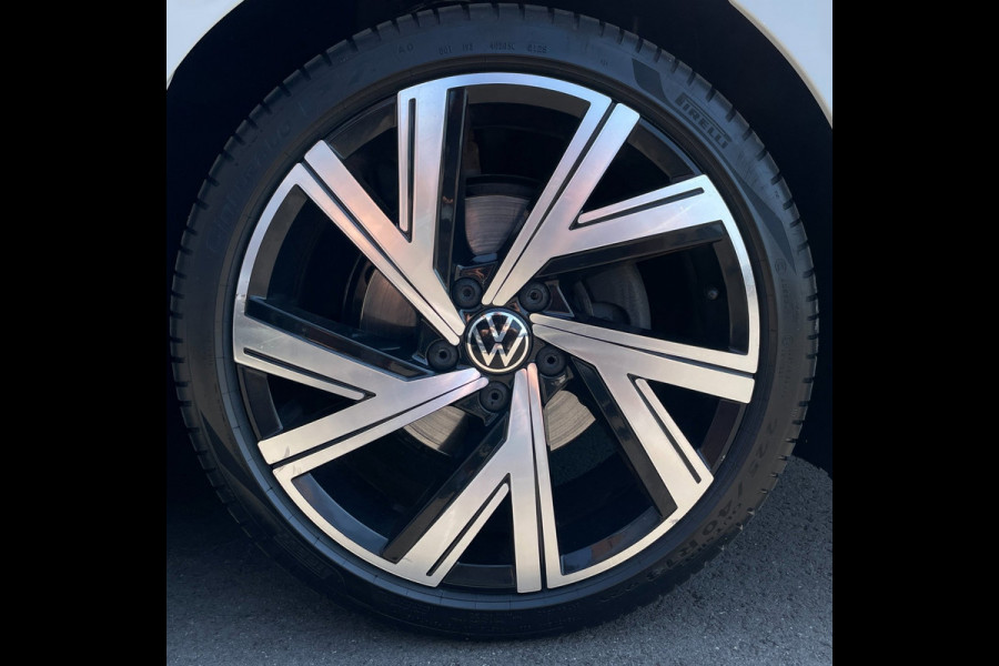 Volkswagen Golf 1.5 TSI R-Line|131 PK|PANORAMADAK|DIGITAL COCKPIT|KUIPSTOELEN|ACC|APPLE CARPLAY|ANDROID AUTO|NAP|NL-AUTO|INCL.BTW|