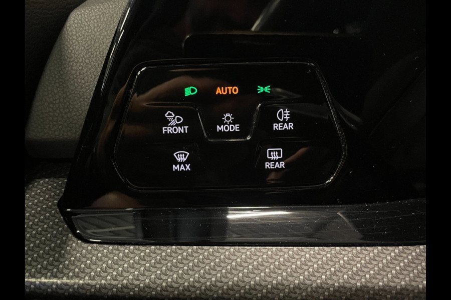Volkswagen Golf 1.5 TSI R-Line|131 PK|PANORAMADAK|DIGITAL COCKPIT|KUIPSTOELEN|ACC|APPLE CARPLAY|ANDROID AUTO|NAP|NL-AUTO|INCL.BTW|