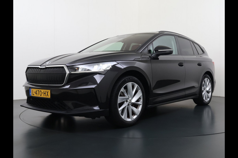 Škoda ENYAQ iV 60 Panoramadak Trekhaak Leder Adap.Cruise Stoel+Stuur+Achterbankverwarming Camera 3-Zone Ecc SOH 90% Keyless Navi Pdc Elek.Achterklep Apple Carplay Android Auto P-Assist Privacy Glas Led Lmv 20" 1.000KG Trekgewicht 1e Eigenaar Origineel Nederlandse Auto Zeer compleet