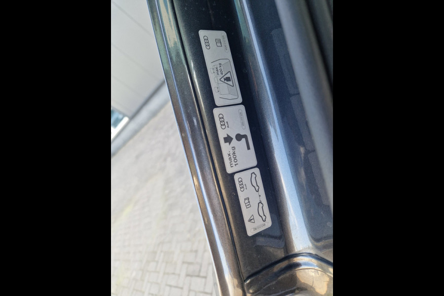 Audi Q5 50 TFSI e S edition SOH 100% /ACC /Matrix /Trekhaak