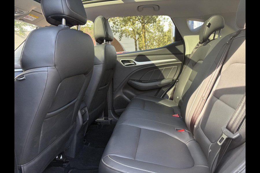 MG Mg Zs EV Luxury 45 kWh AUTOMAAT | PANORAMA DAK | SOH 95%| LEDER | CAMARA | NET ONDERHOUD GEHAD BIJ MG, RIJKLAAR! |
