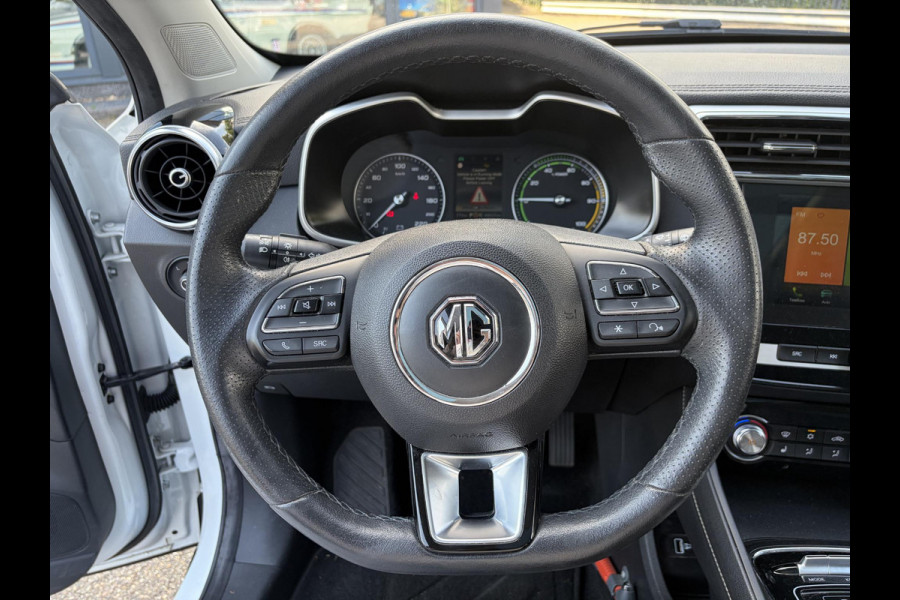 MG Mg Zs EV Luxury 45 kWh AUTOMAAT | PANORAMA DAK | SOH 95%| LEDER | CAMARA | NET ONDERHOUD GEHAD BIJ MG, RIJKLAAR! |