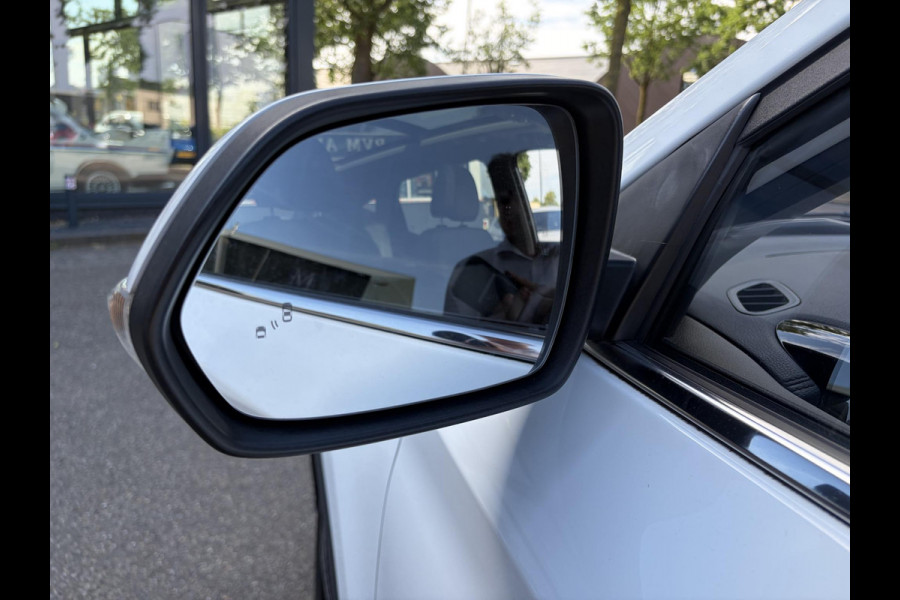 MG Mg Zs EV Luxury 45 kWh AUTOMAAT | PANORAMA DAK | SOH 95%| LEDER | CAMARA | NET ONDERHOUD GEHAD BIJ MG, RIJKLAAR! |