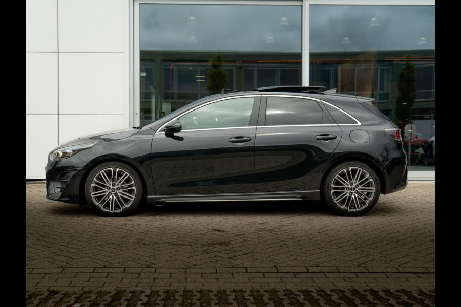 Kia Ceed 1.5 T-GDi GT-PlusLine | Schuifkantel dak | JBL | Stoel en stuurverwarming |