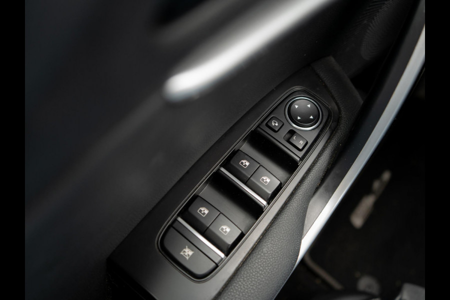Kia Ceed 1.5 T-GDi GT-PlusLine | Schuifkantel dak | JBL | Stoel en stuurverwarming |