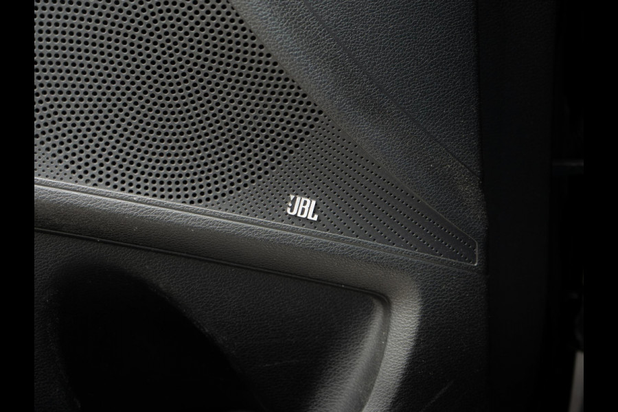 Kia Ceed 1.5 T-GDi GT-PlusLine | Schuifkantel dak | JBL | Stoel en stuurverwarming |