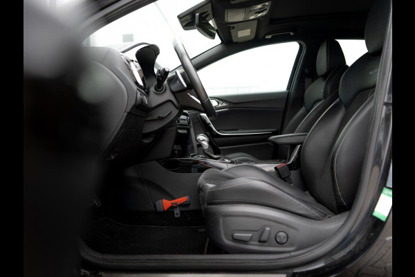 Kia Ceed 1.5 T-GDi GT-PlusLine | Schuifkantel dak | JBL | Stoel en stuurverwarming |