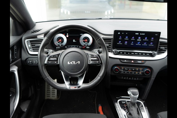 Kia Ceed 1.5 T-GDi GT-PlusLine | Schuifkantel dak | JBL | Stoel en stuurverwarming |