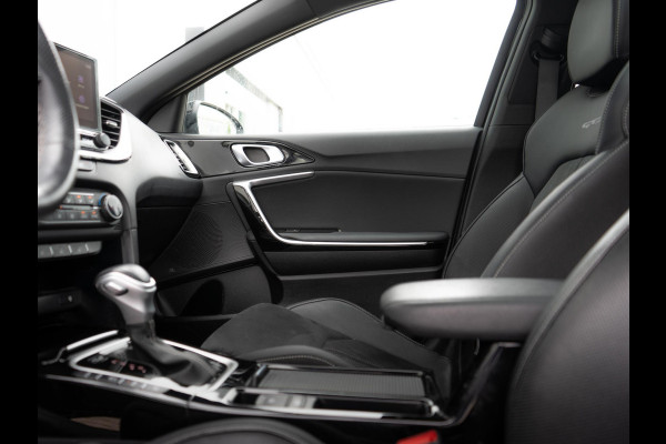 Kia Ceed 1.5 T-GDi GT-PlusLine | Schuifkantel dak | JBL | Stoel en stuurverwarming |