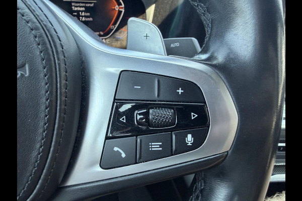 BMW 3-serie 330i High Executive M-Sport | Navigatie | Climate Control | Stoelverwarming | Parkeersensoren |
