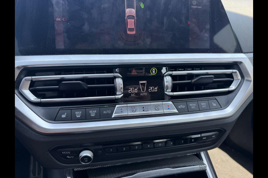 BMW 3-serie 330i High Executive M-Sport | Navigatie | Climate Control | Stoelverwarming | Parkeersensoren |