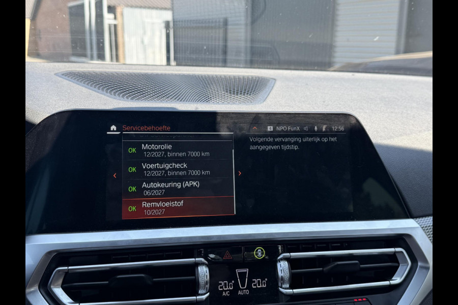 BMW 3-serie 330i High Executive M-Sport | Navigatie | Climate Control | Stoelverwarming | Parkeersensoren |