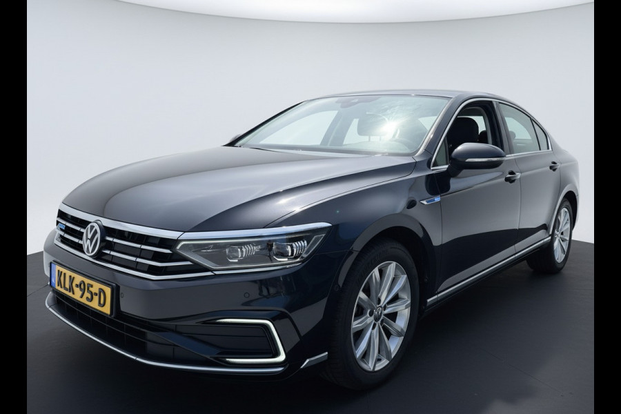 Volkswagen Passat GTE 218PK DSG HYBRID BUSINESS SPORT IQ-LED/NAVI/CAMERA/TREKHAAK