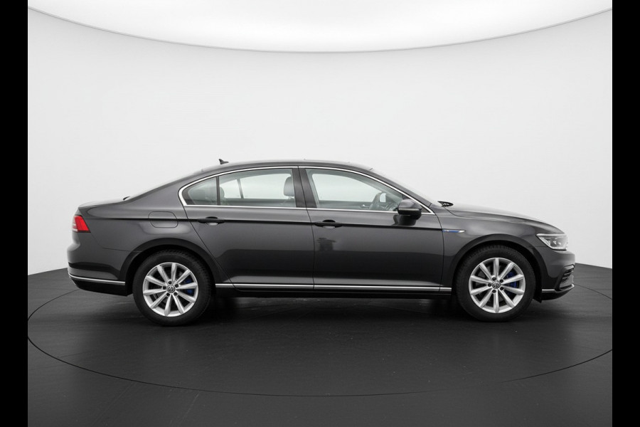 Volkswagen Passat GTE 218PK DSG HYBRID BUSINESS SPORT IQ-LED/NAVI/CAMERA/TREKHAAK