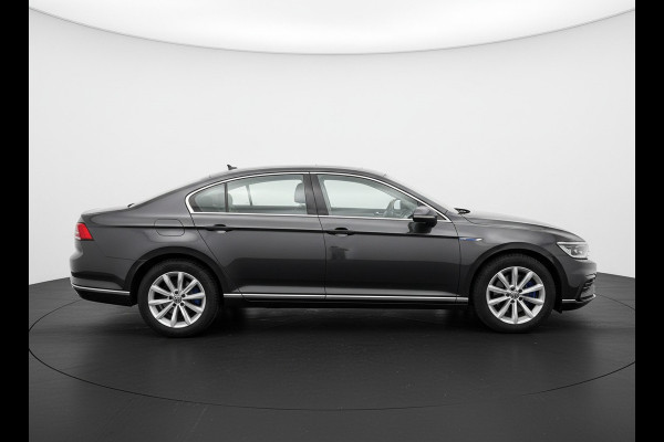 Volkswagen Passat GTE 218PK DSG HYBRID BUSINESS SPORT IQ-LED/NAVI/CAMERA/TREKHAAK