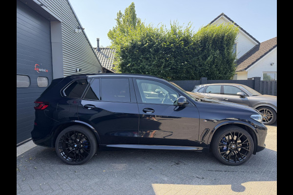BMW X5 xDrive45e High Executive M-Sport | Luchtvering | 22 Inch Lichtmetalen Velgen | Head-Up Display | Elektrische Trekhaak |