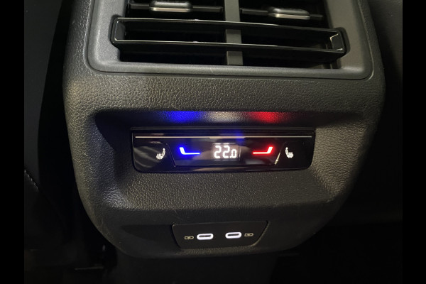 Volkswagen Tiguan 1.5 eHybrid R-Line Edition 272 PK Black-Style Panoramadak / Headup / Dynamic Light / harman-kardon / Trekhaak/ Leer / Massage stoelen