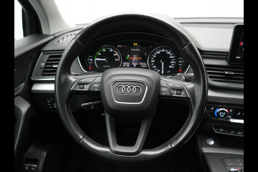 Audi Q5 55 TFSI e S Line PHEV 367pk Dealer O.H. | Voorstoelen Verwarmd | Apple Carplay | Keyless Entry | Drive Select | Cruise Control | DAB | 18"L.M | Navigatie | Plug In Hybrid |