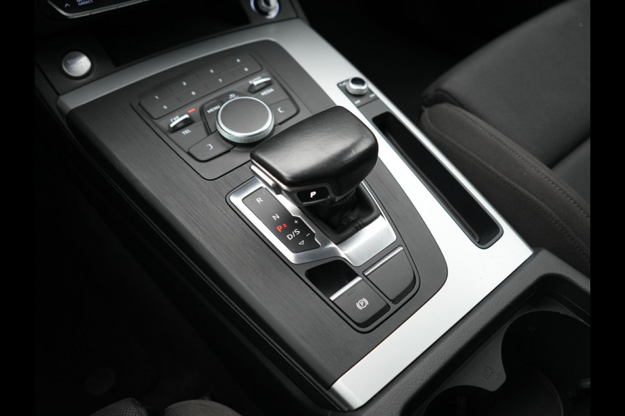 Audi Q5 55 TFSI e S Line PHEV 367pk Dealer O.H. | Voorstoelen Verwarmd | Apple Carplay | Keyless Entry | Drive Select | Cruise Control | DAB | 18"L.M | Navigatie | Plug In Hybrid |