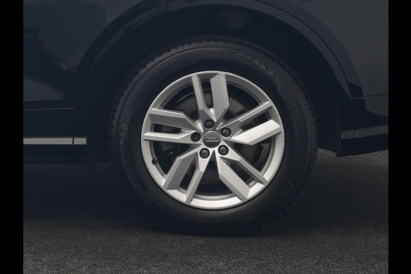 Audi Q5 55 TFSI e S Line PHEV 367pk Dealer O.H. | Voorstoelen Verwarmd | Apple Carplay | Keyless Entry | Drive Select | Cruise Control | DAB | 18"L.M | Navigatie | Plug In Hybrid |