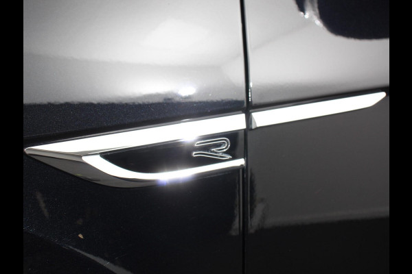 Volkswagen T-Roc 1.5 eTsi R-Line Edition Automaat Navigatie Apple Carplay/Android Auto Camera Parkeersensoren Adaptive Cruise Control Stoelverwarming Virtual Cockpit Elektrische achterklep Getinte ramen Climate Control
