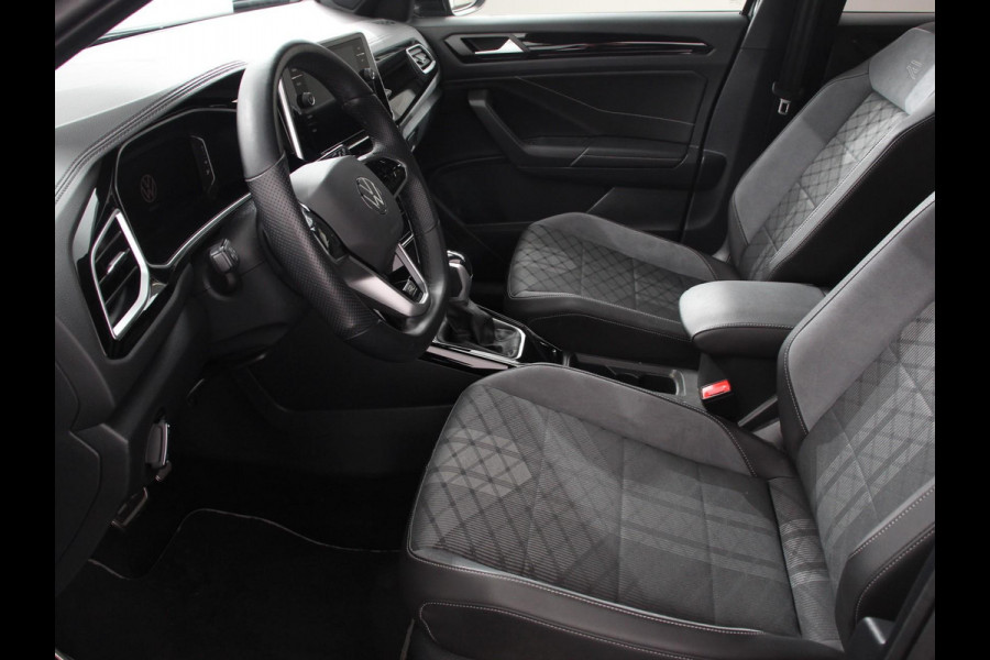 Volkswagen T-Roc 1.5 eTsi R-Line Edition Automaat Navigatie Apple Carplay/Android Auto Camera Parkeersensoren Adaptive Cruise Control Stoelverwarming Virtual Cockpit Elektrische achterklep Getinte ramen Climate Control