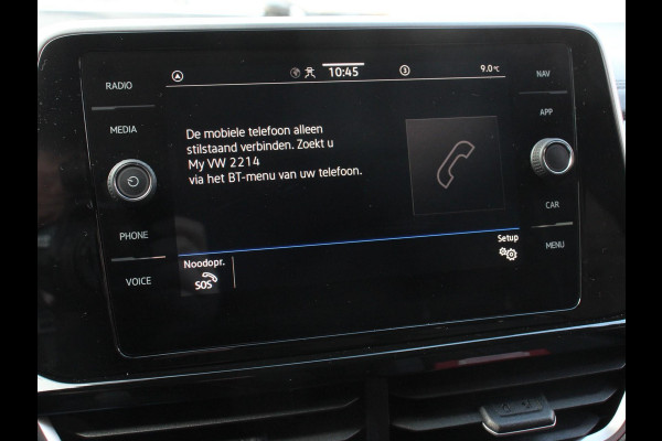 Volkswagen T-Roc 1.5 eTsi R-Line Edition Automaat Navigatie Apple Carplay/Android Auto Camera Parkeersensoren Adaptive Cruise Control Stoelverwarming Virtual Cockpit Elektrische achterklep Getinte ramen Climate Control