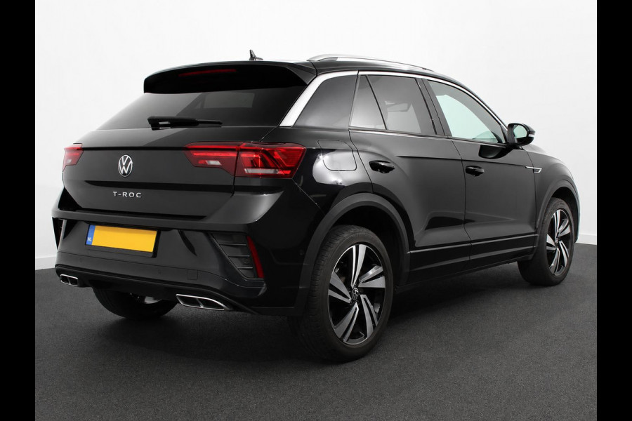 Volkswagen T-Roc 1.5 eTsi R-Line Edition Automaat Navigatie Apple Carplay/Android Auto Camera Parkeersensoren Adaptive Cruise Control Stoelverwarming Virtual Cockpit Elektrische achterklep Getinte ramen Climate Control