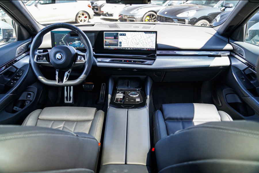 BMW i5 EDrive40 84 kWh | Bowers & Wilkins | Head Up Display | Stoelverkoeling | 360 Camera | AR Camera | Elektrisch trekhaak