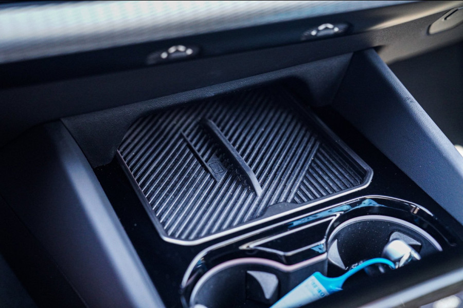 BMW i5 EDrive40 84 kWh | Bowers & Wilkins | Head Up Display | Stoelverkoeling | 360 Camera | AR Camera | Elektrisch trekhaak