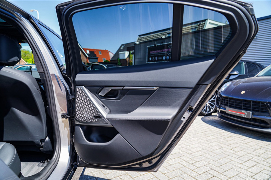 BMW i5 EDrive40 84 kWh | Bowers & Wilkins | Head Up Display | Stoelverkoeling | 360 Camera | AR Camera | Elektrisch trekhaak