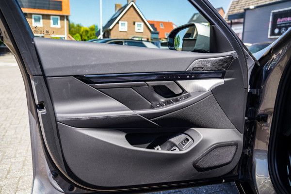 BMW i5 EDrive40 84 kWh | Bowers & Wilkins | Head Up Display | Stoelverkoeling | 360 Camera | AR Camera | Elektrisch trekhaak