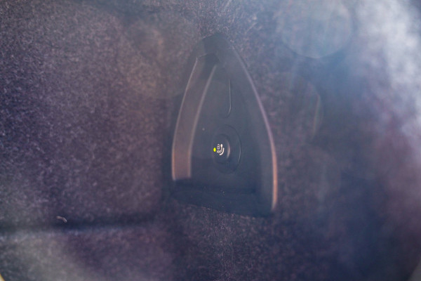 BMW i5 EDrive40 84 kWh | Bowers & Wilkins | Head Up Display | Stoelverkoeling | 360 Camera | AR Camera | Elektrisch trekhaak